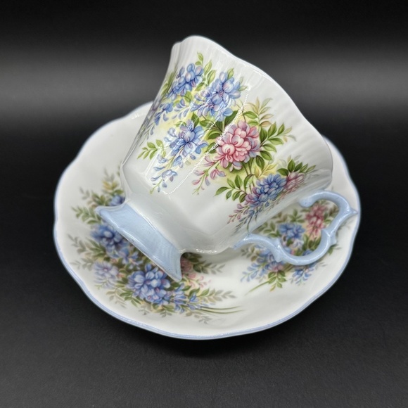 Royal Albert Blossom Time Series WisteriaTea Cup Saucer England Bone China - Picture 3 of 5